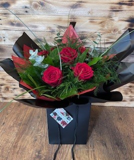6 Red Rose Handtied Aqua