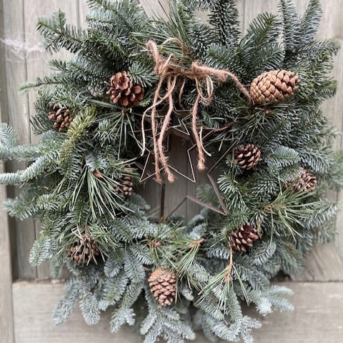 Fresh Rustic Star Christmas Door Wreath
