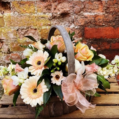 Bespoke Basket in Peaches and Creams