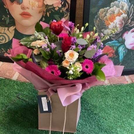 Bespoke Mixed Aqua with Single Red Rose